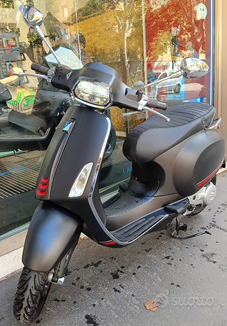 Concessionario Ufficiale Gruppo PIAGGIO Super occasione, Vespa come nuova, perfetta, Luglio 2024, Nero Convinto Matt, Km 636, Garanzia Ufficiale Casa Madre, Finanziabile e Fatturabile Referente ENRICO 335380990